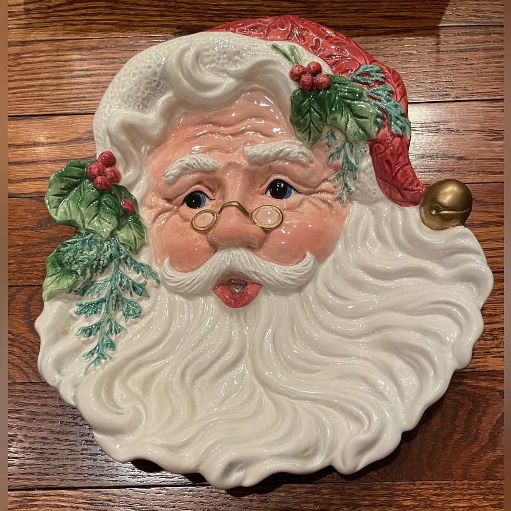 Vintage Fritz & Floyd Classic Old Fashioned Christmas Santa Canape / Wall Plate.